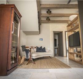 5 bedroom villa with heated pool near Momjan, Istria, sleep 12